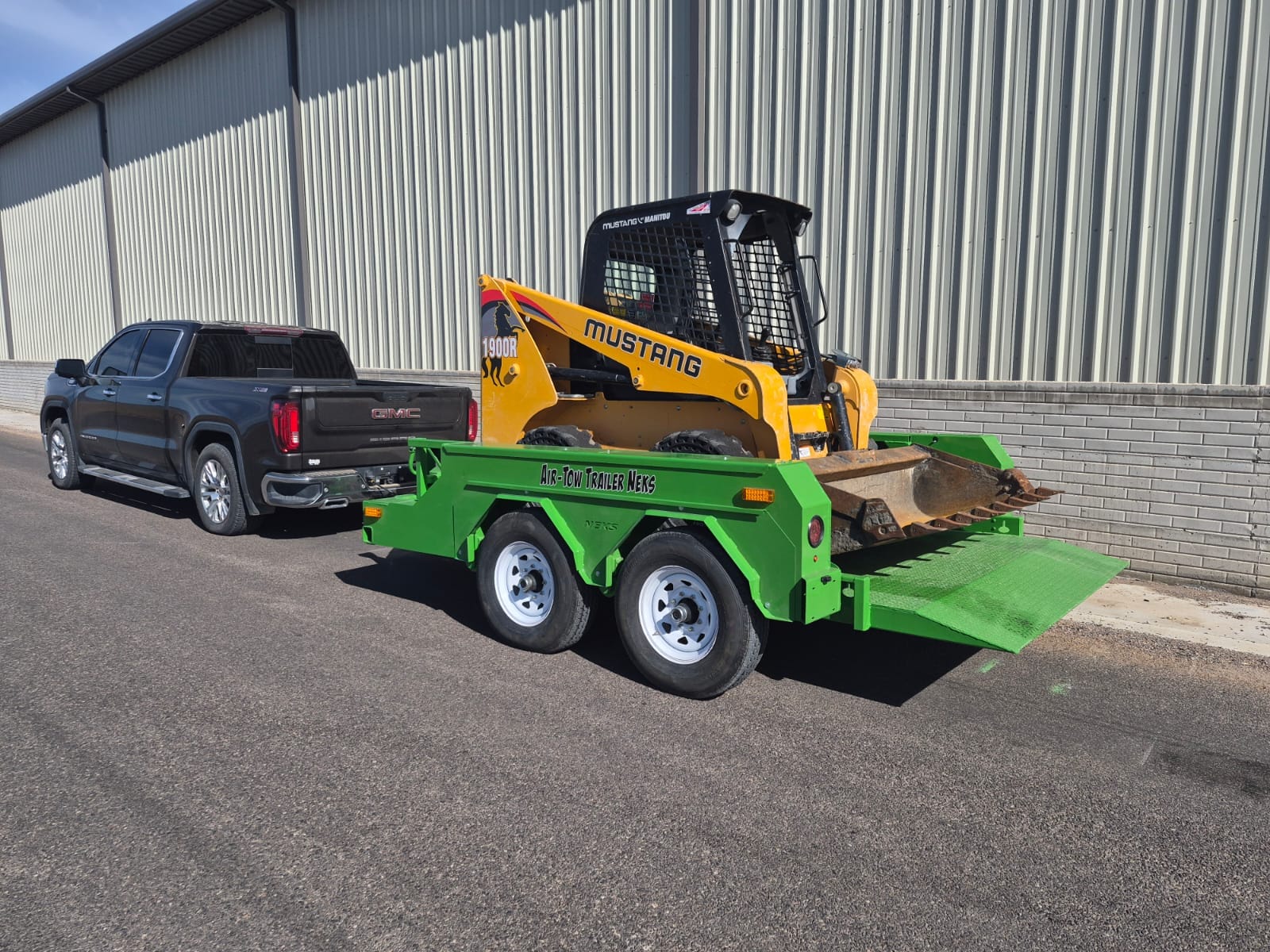 Heavy-Duty 2-Axle Drop Deck Trailer